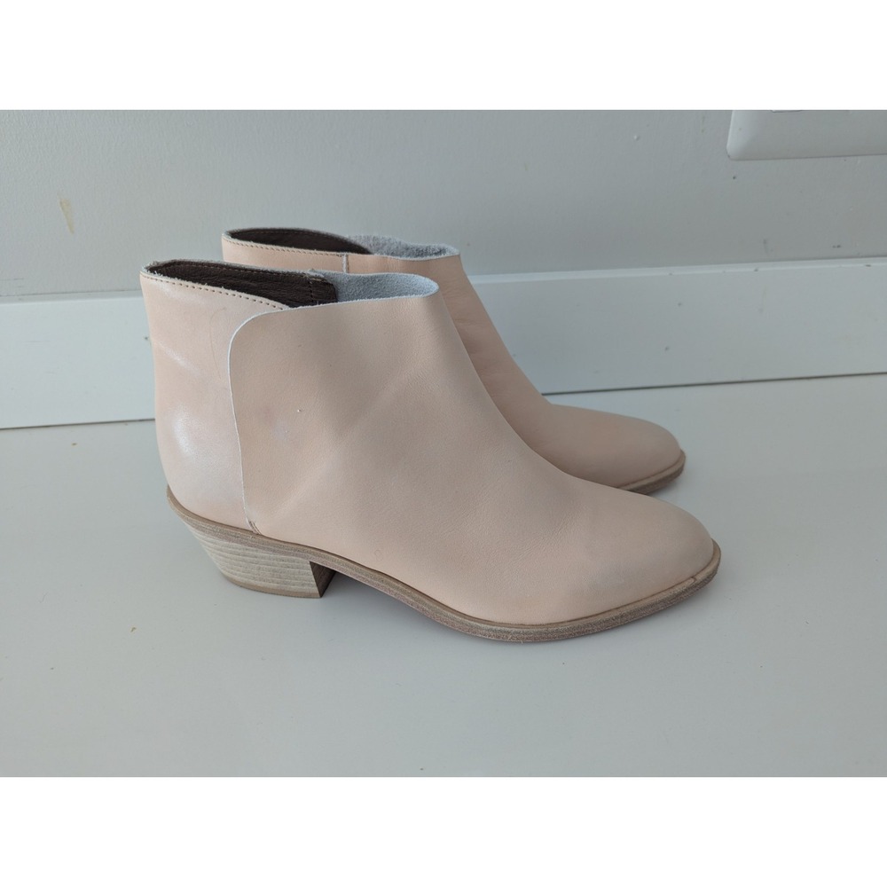 Garnet Hill Adelle Italy Made Leather Ankle Boots Booties Shoes size 8.5 Natural